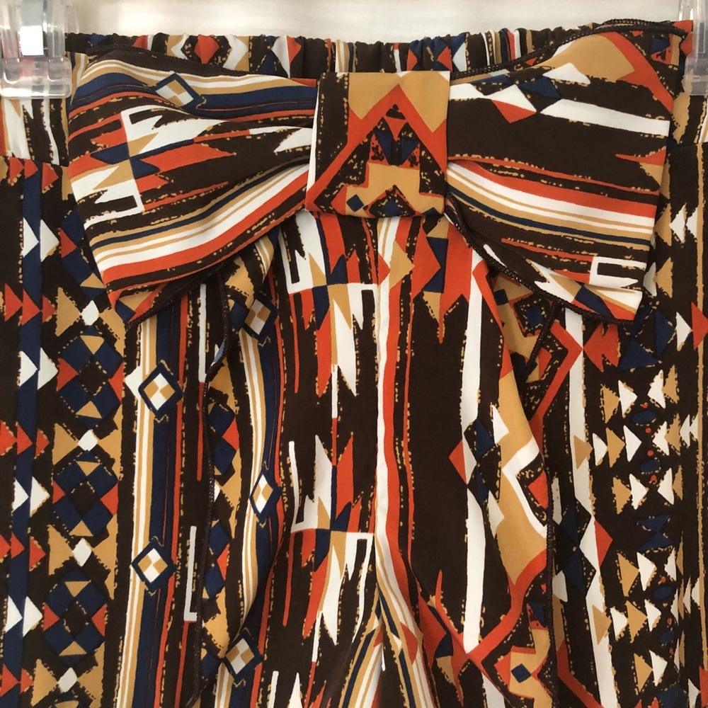 Love Culture | Tribal Print | Bow Front Shorts - Picture 2 of 8